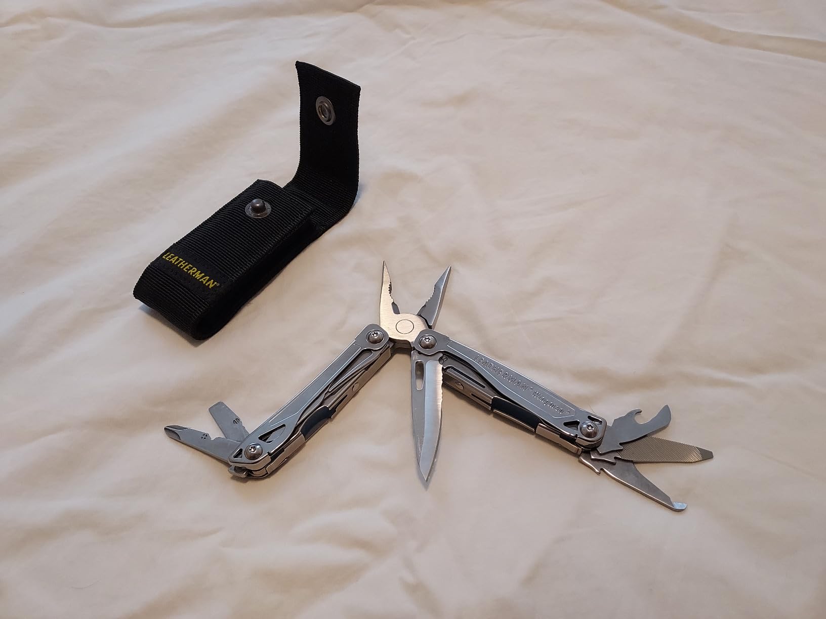 LEATHERMAN Wingman Multitool with Spring-Action Pliers and Scissors, Stainless Steel customer photo 2