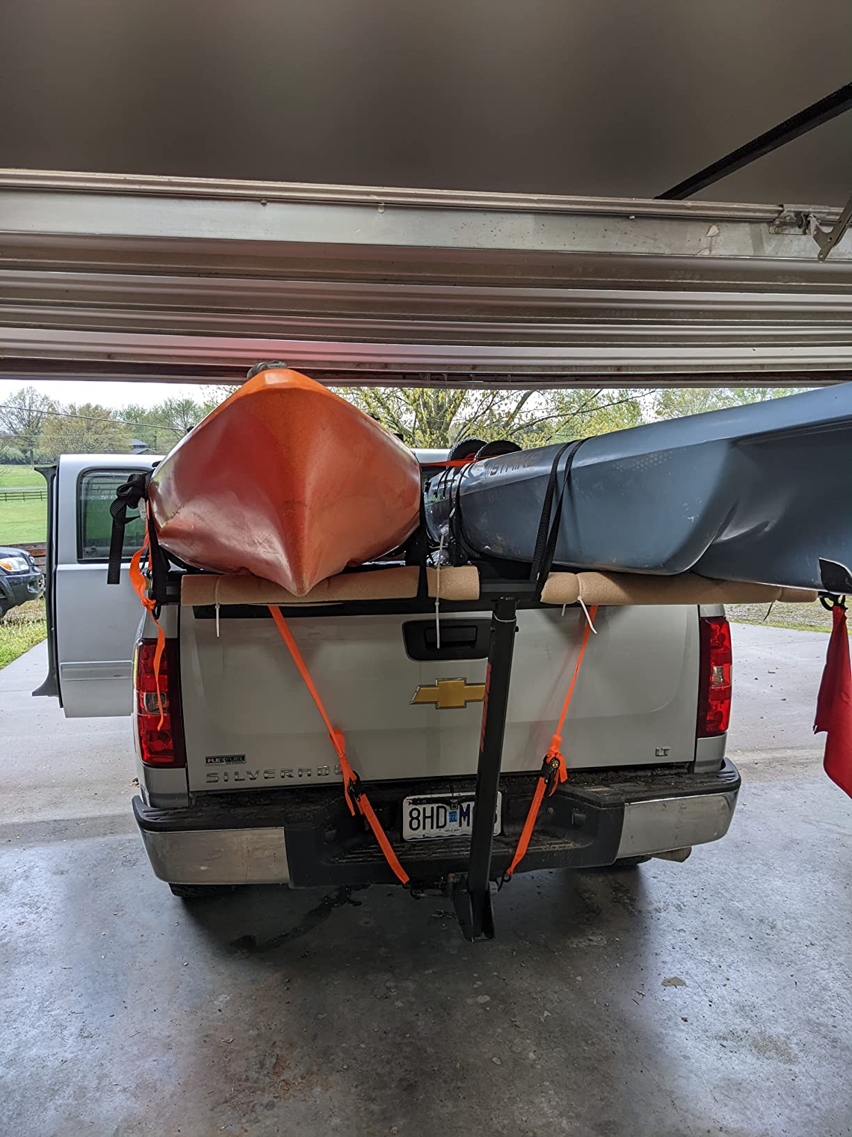Yakima LongArm Aluminum Hitch Mounted Adjustable 3 Position Tailgate Truck Bed Extender Rack for Hauling Kayaks, Lumber, and Ladders, Black customer photo 1