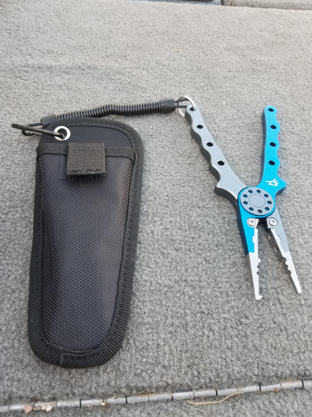 Piscifun Fishing Pliers, Saltwater Fishing Pliers with Split Ring, Fish Hook Remover, Corrosion Resistance with Braid Cutters customer photo 2