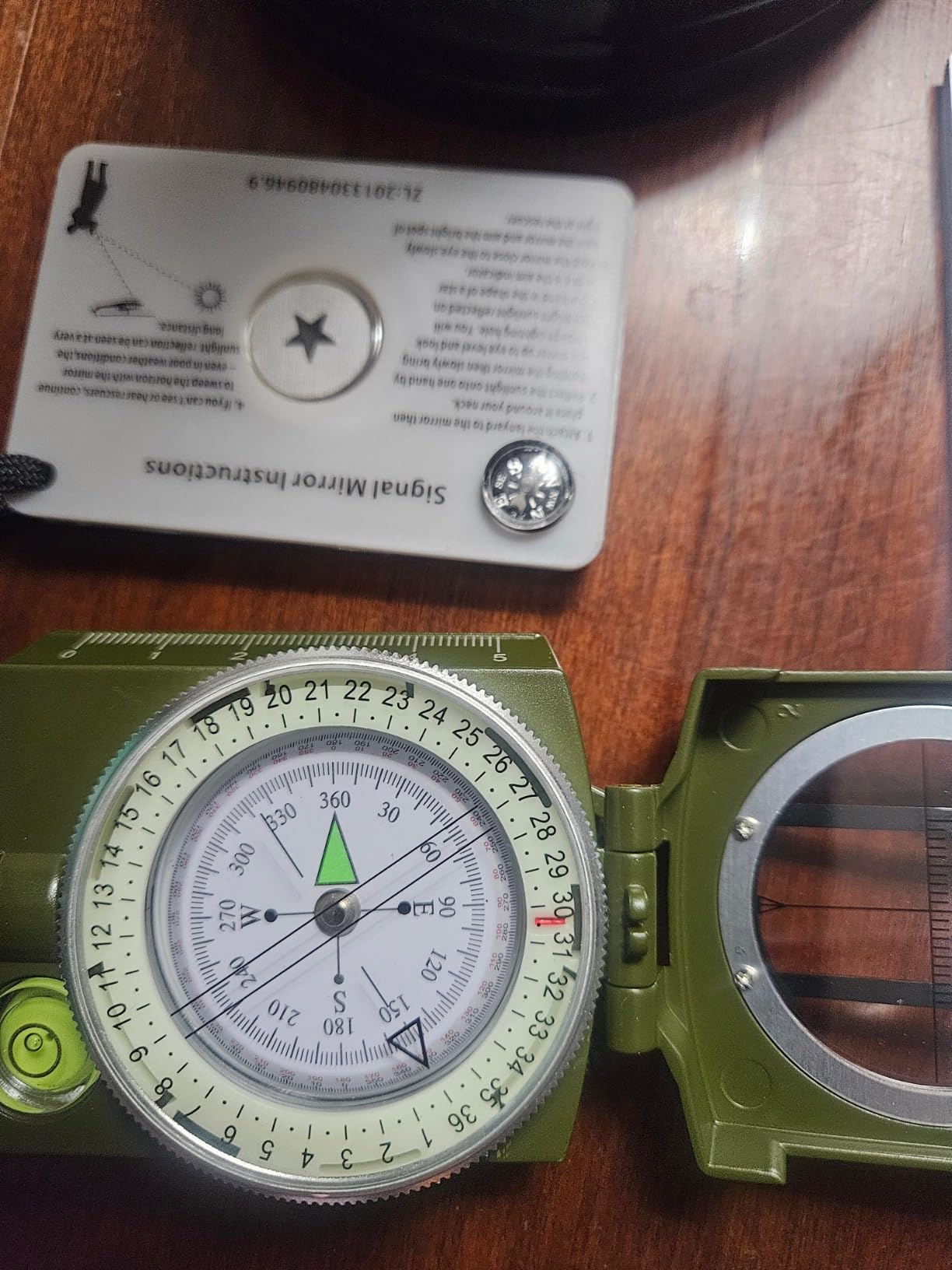 Signal Mirror Survival Tools, Military Grade Hiking Camping Mirror 2 x 3 inch with Small Compass and Whistle for Outdoor Adventure Emergency SOS Mirror customer photo 1