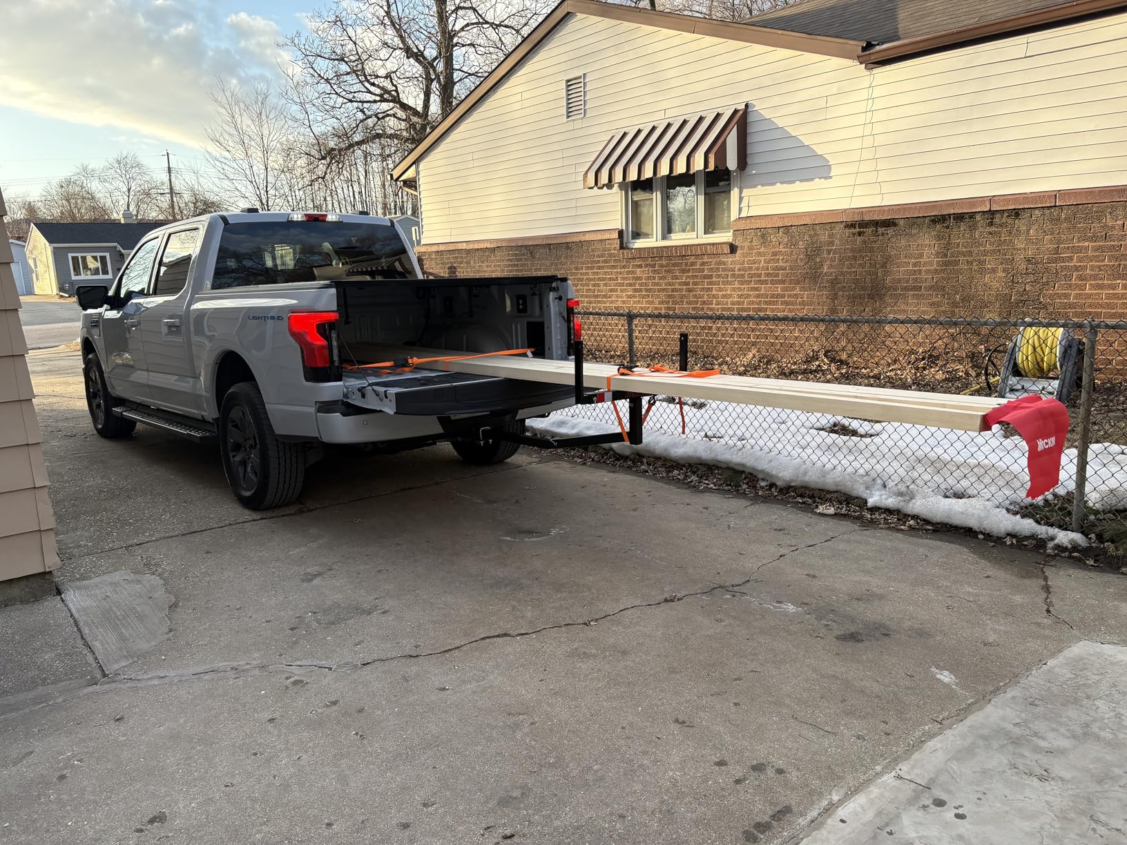 Mockins 750 Lbs Cap Truck Bed Extender Hitch Mount | 2-in-1 All-Weather Steel Canoe Rack & Kayak Trailer with Stabilizer & Straps | Versatile Truck Bed Hitch Extender customer photo 1