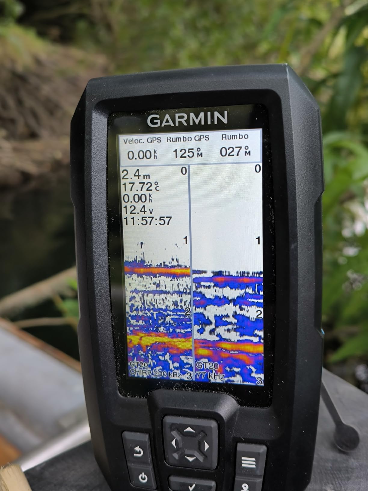 Garmin Striker Vivid 4cv Fishfinder with Transducer - 4-inch LCD Display - Easy-to-Use Scanning Sonar customer photo 1