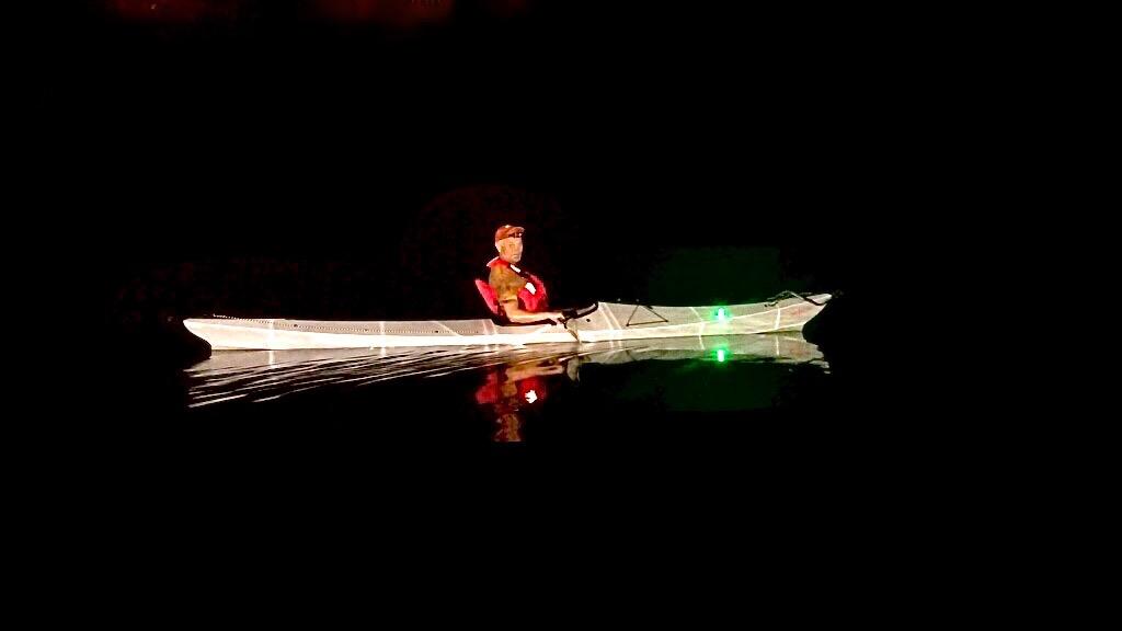 Botepon Kayak Lights for Night Kayaking, Battery Operated Red and Green Navigation Lights for Dinghy, Canoe, Jetski customer photo 1