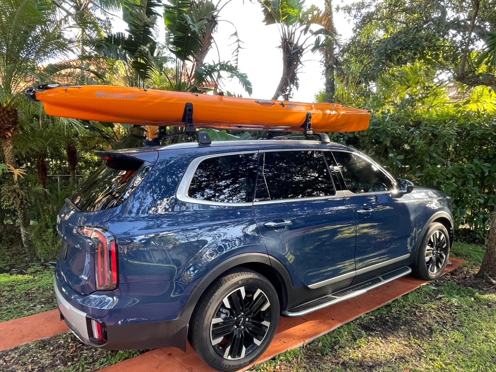 BougeRV Kayak Roof Rack Saddles, Crab Roof Mounting Kit Fits Most Car SUV Truck Cross Bars, Carrier Kayak Paddle Board Surfboard with Tie Down Straps Ratchet Strap,150LBS Load Capacity(2 Pairs) customer photo 2