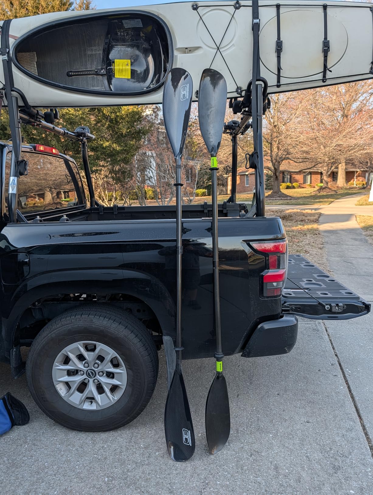 OCEANBROAD Full Carbon Fiber Adjustable Kayak Paddle Lightweight with Wing Blade, 82in-86in/210cm-220cm, 2-Piece, with Paddle Bag and Paddle Leash, Black customer photo 1
