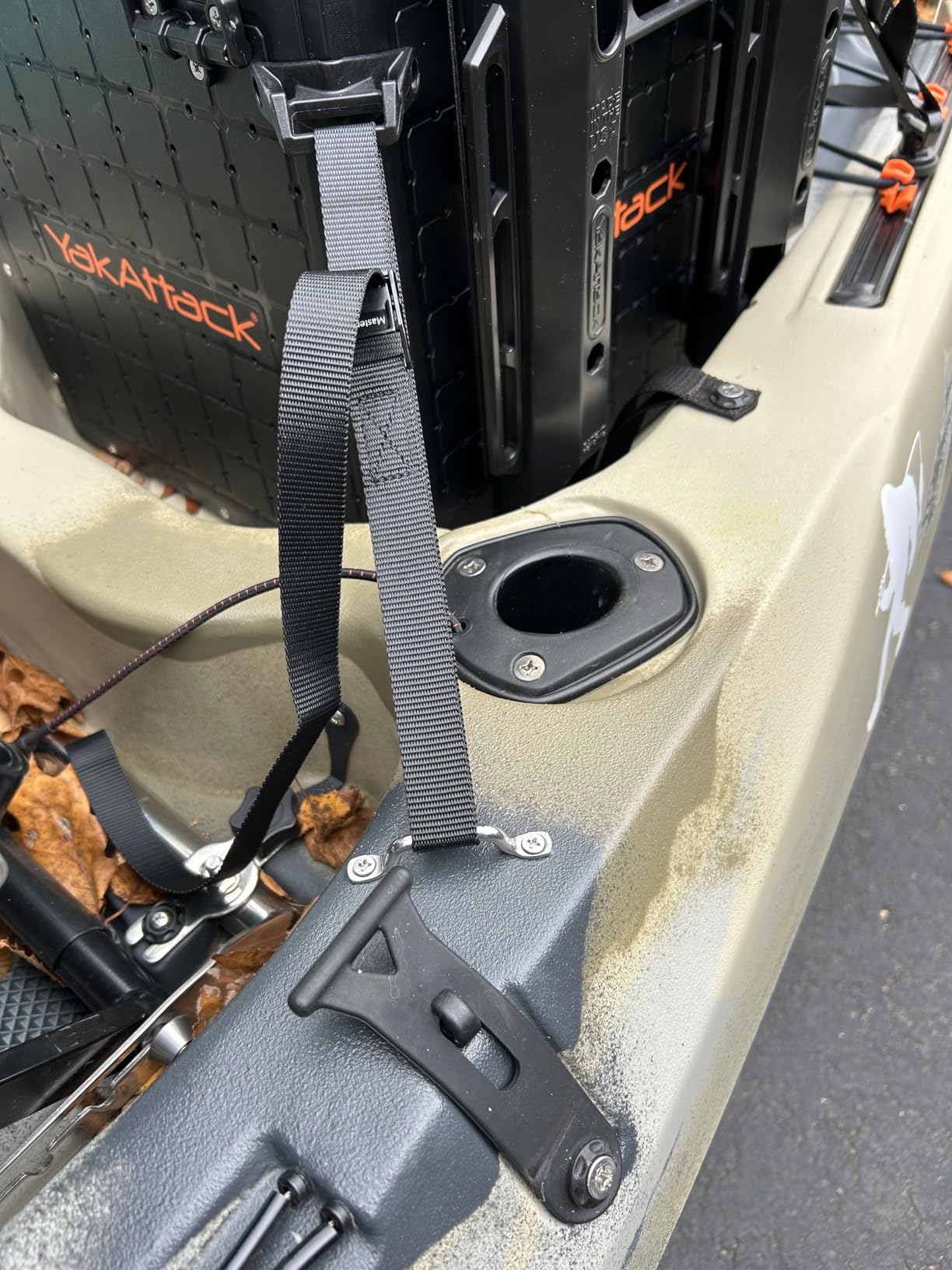 YakAttack BlackPak Pro 13