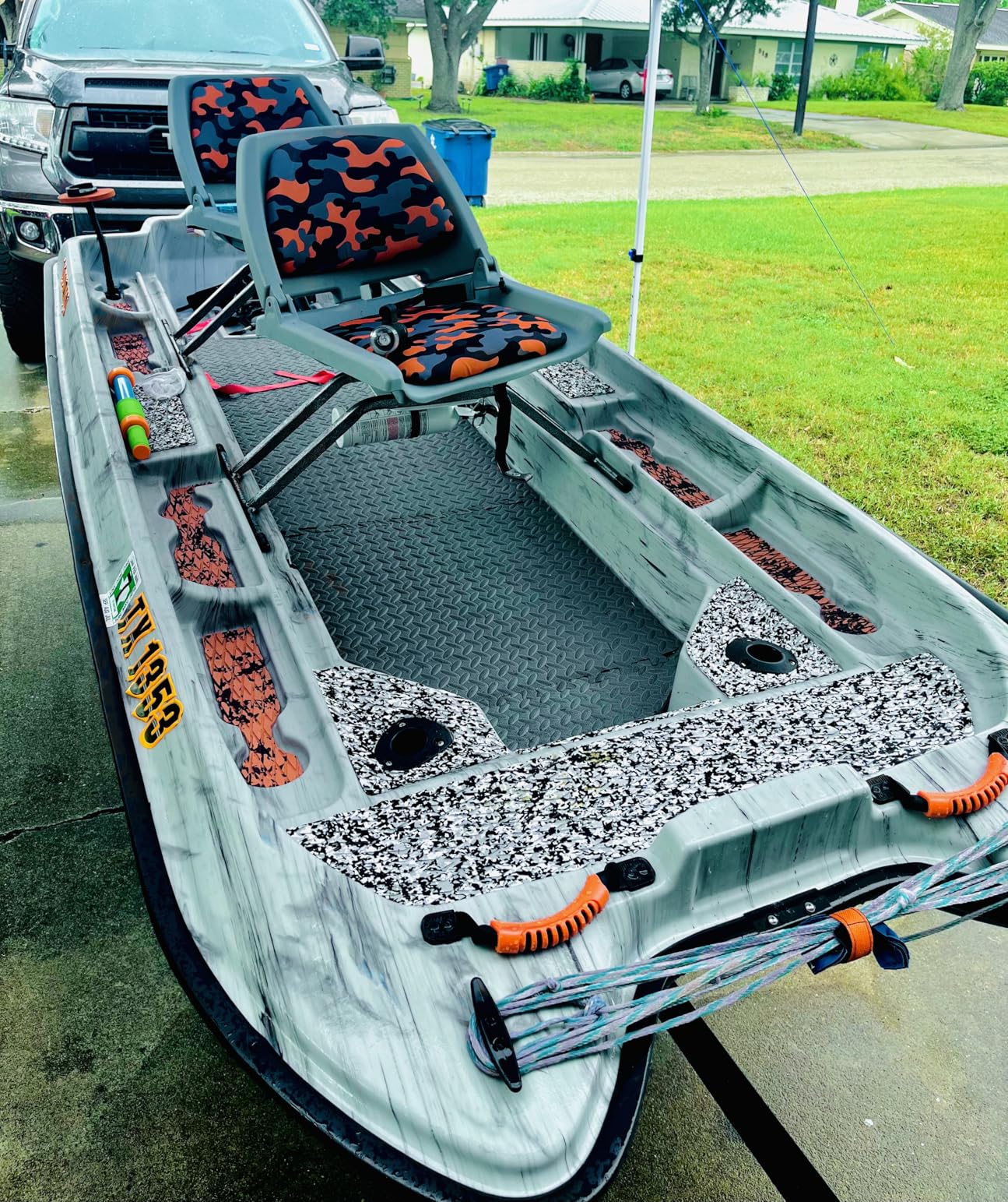 Abahub EVA Foam Boat Flooring 96''x16''/23.5''/38''/47'' 48''x16'' Non-Slip Camouflage Surfboard Traction Pad Grip Mat Self-Adhesive Trimmable Decking Sheet for Boats SUP Paddleboard Kayak Surfing customer photo 1
