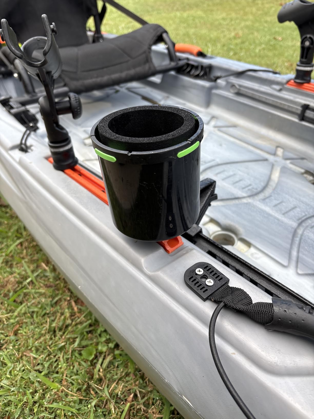 Mellbree Kayak Cup Holder, Anti-Toppling Fishing Drink Holder Kayak Accessories Track Mount for Fishing, Fish Bait Storage, Phone Holder Multifunctional Bottle Holder customer photo 1
