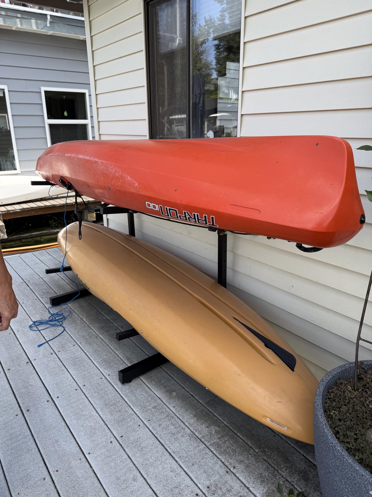 EVERHANGER Kayak Storage Rack, Adjustable Kayak Stand Holder, Freestanding Paddle Board Rack for Kayak, Canoe, Surfboard, 320lbs Capacity customer photo 2
