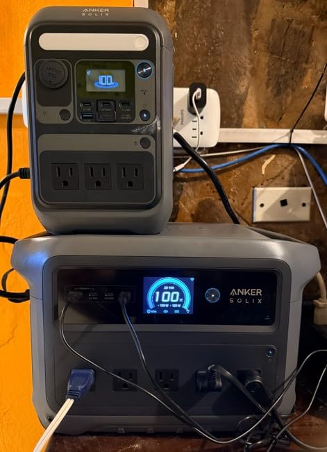 Anker SOLIX C1000 Gen 2 Portable Power Station, 2,000W (Peak 3,000W) Solar Generator, Full Charge in 49 Min, 1,024Wh LiFePO4 Battery for Home Backup, Power Outages, and Camping (Optional Solar Panel) customer photo 2