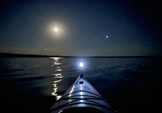 Best kayak LED light kits for night paddling