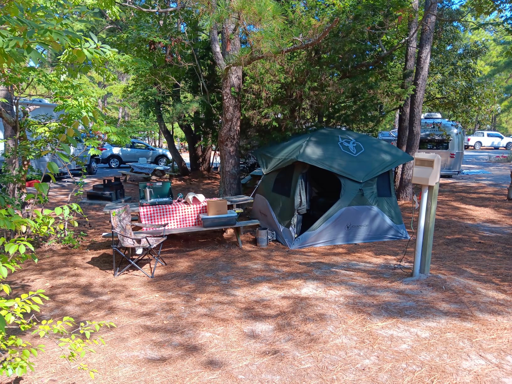 Gazelle T4 Hub Tent, Easy 90 Second Set-Up, Waterproof, UV Resistant, Removable Floor, 4-Person customer photo 1