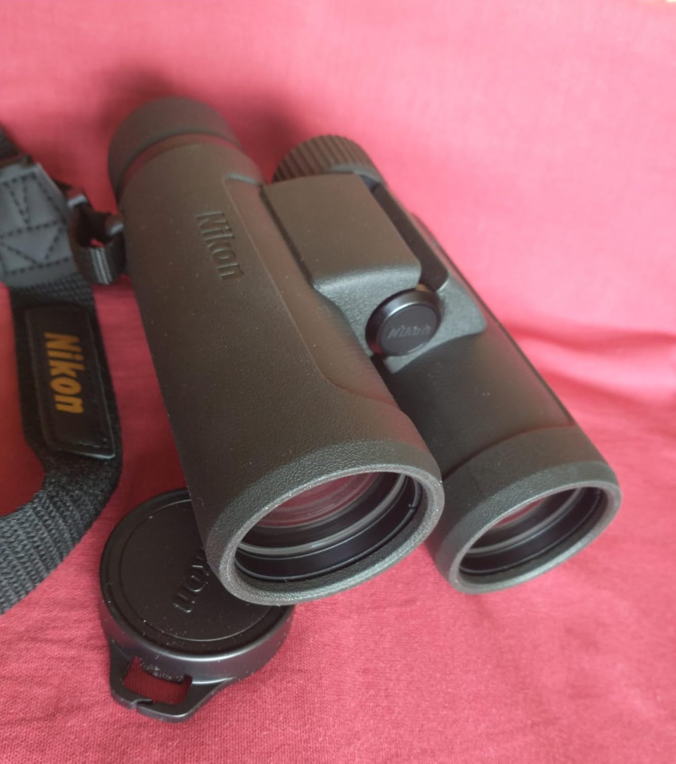 Nikon PROSTAFF P3 10x42 Binocular | Waterproof, fogproof, Rubber-Armored Full-Size Binocular, Wide Field of View & Long Eye Relief customer photo 1