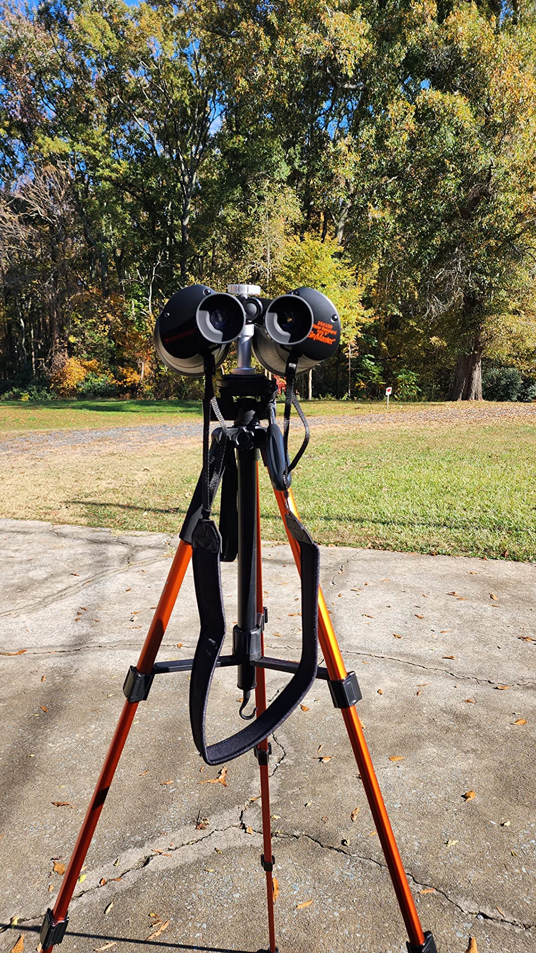 Celestron SkyMaster 25x100 Binoculars - Giant Aperture Binoculars for Deep-Sky Astronomy & Long-Distance Viewing - Multi-Coated Optics - Includes Tripod Adapter & Carrying Case customer photo 1