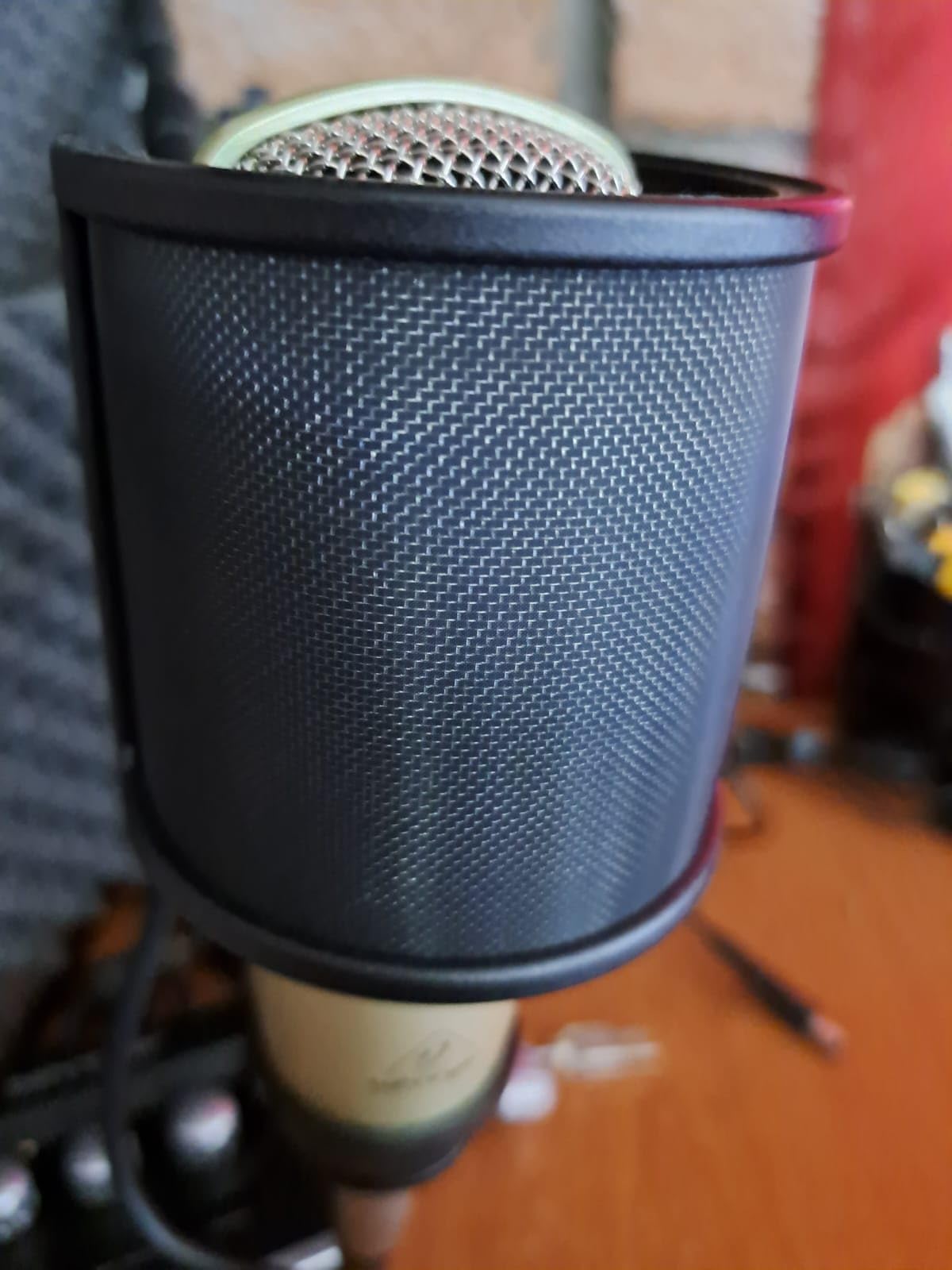 Behringer C-1 Studio Condenser Microphone customer photo 1