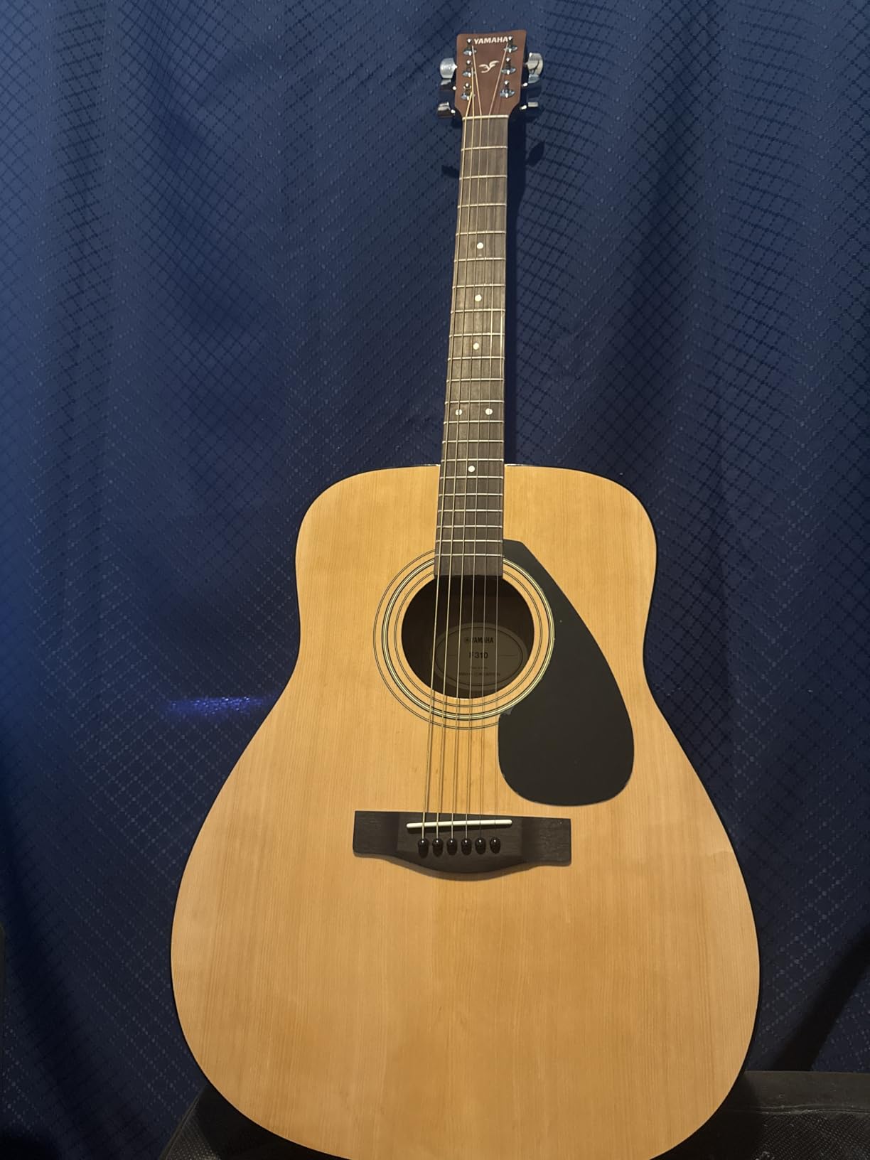 Yamaha GigMaker Standard Acoustic Guitar Pack w/ Gig Bag, Tuner, Strap and Picks customer photo 1