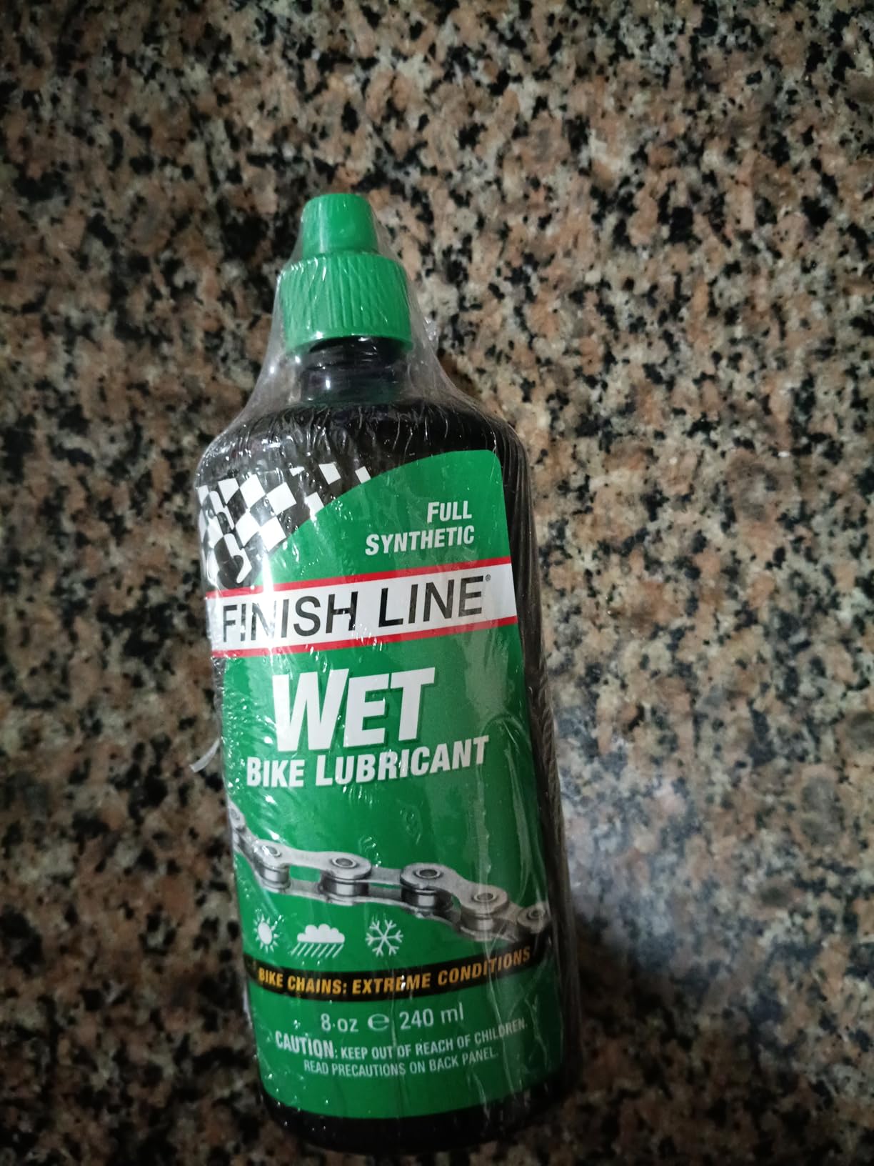 Finish Line Wet Bicycle Chain Lube - Long-Lasting Wet Style Lubricant for Road, Mountain, and Gravel Bikes - Reduces Friction and Repels Water - 4oz Drip Bottle customer photo 2
