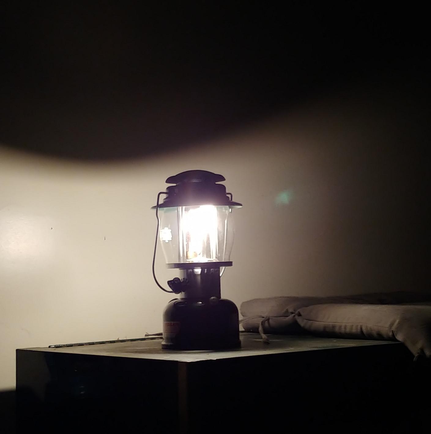Coleman 700 Lumens Kerosene Lantern with Adjustable Brightness & Carry Handle Great for Camping Hunting Emergencies Power Outages & More Cost-Efficient Fueled Lantern customer photo 1