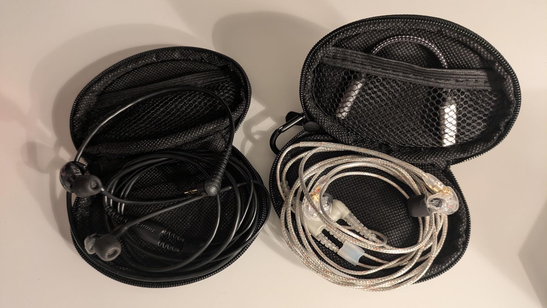 Shure SE215 PRO Wired Earbuds, Professional Sound Isolating Earphones with Clear Sound, Deep Bass, Secure in-Ear Fit, Carrying Case, Clear customer photo 2