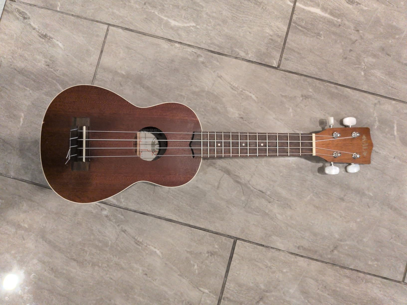 Kala KA-B Mahogany Baritone Ukulele Bundle with Gig Bag, Clip-On Tuner, Austin Bazaar Instructional DVD, and Polishing Cloth customer photo 1