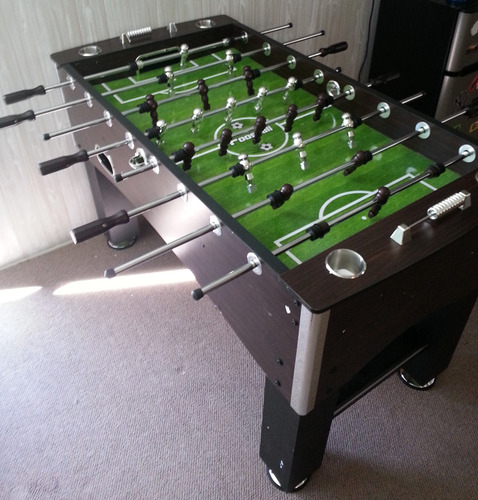 Hathaway Primo 56-In Foosball Table for Family Game Room - With Counterbalanced Players, E-Z Spin Bearings, Analog Scoring Units, Easy-Grip Handles & Adjustable Leg Levelers customer photo 1