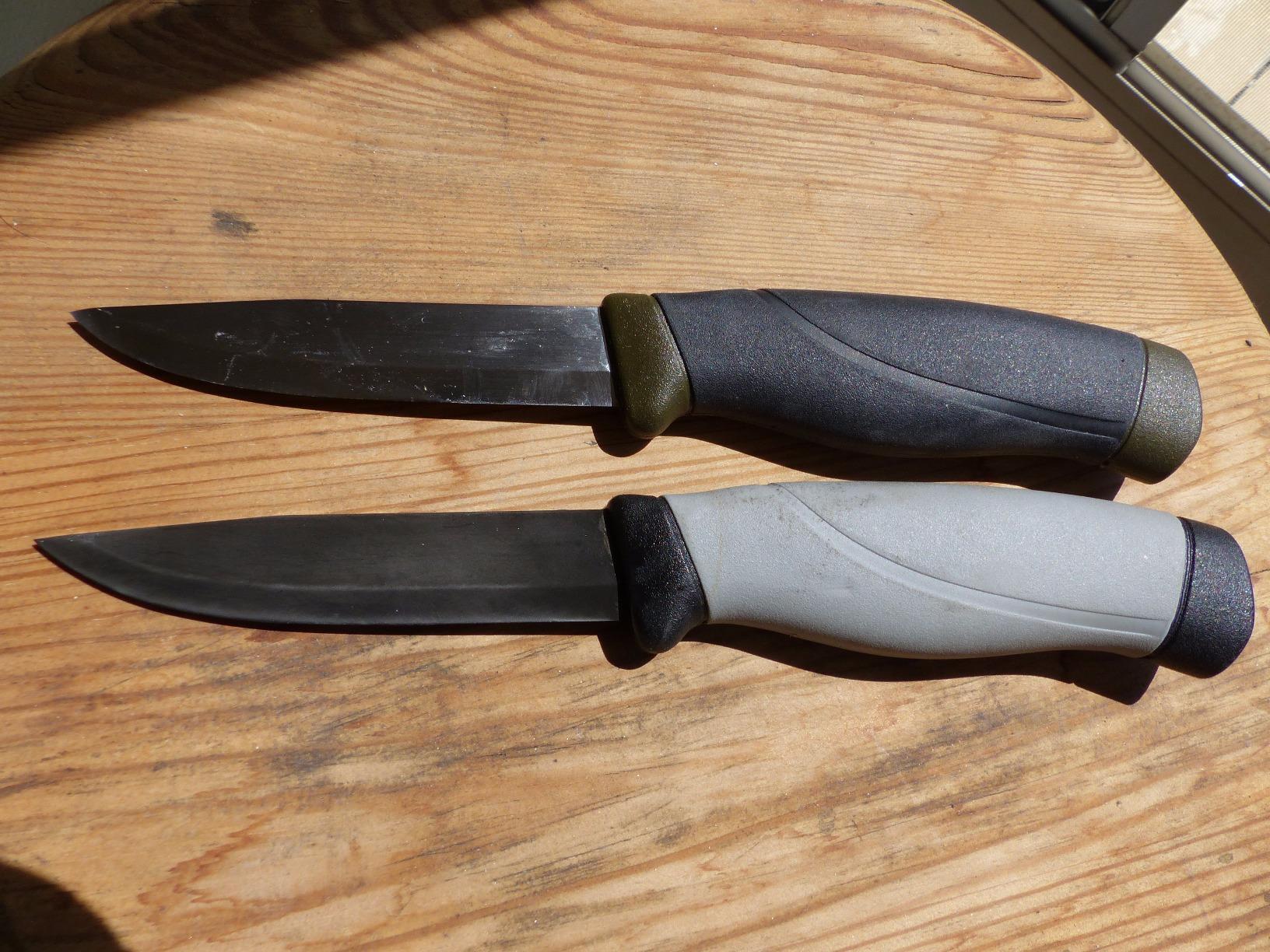 Morakniv Companion Heavy Duty Knife with Sandvik Carbon Steel Blade, 0.125/4.1-Inch customer photo 1