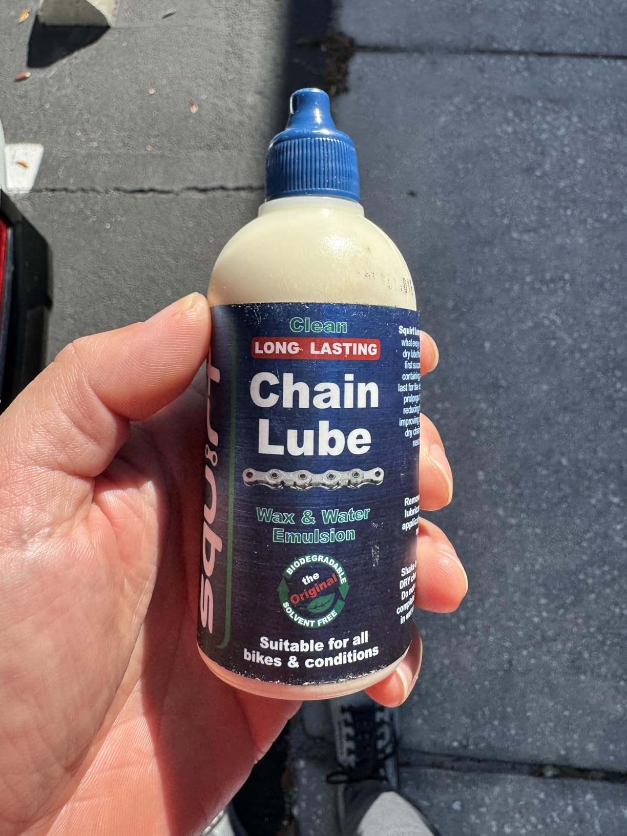 Squirt Chain Lube for Bikes 120 ml - Long-Lasting Lubricant for All Bike Chains - All-Weather Dry Bike Chain Lube to Reduce Noise & Chainsuck customer photo 1