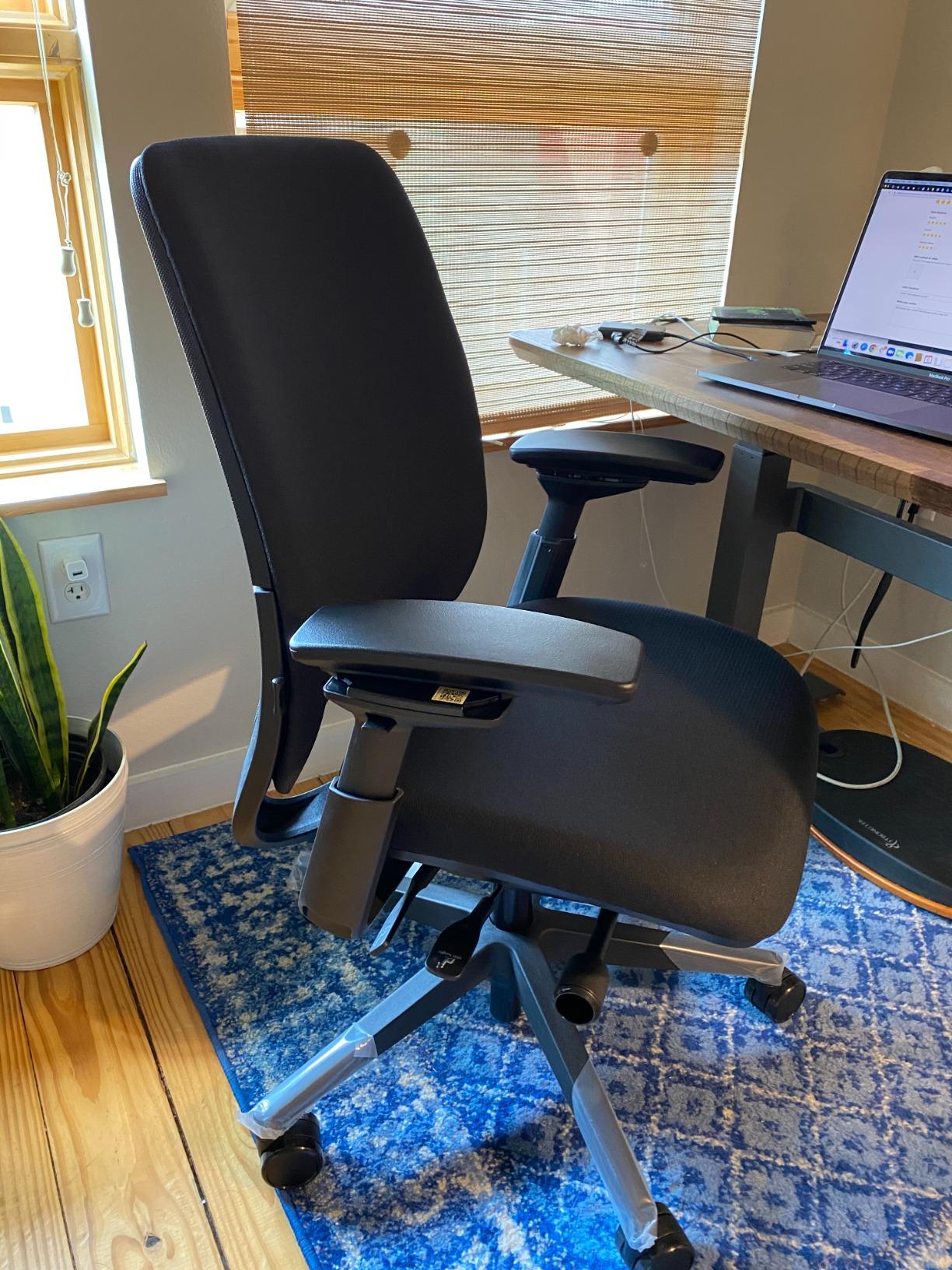 Steelcase Amia Office Chair - 4 Points of Adjustability - Ergonomic Desk Chair - Adjustable Lumbar Support - Buzz2 Black Fabric customer photo 1