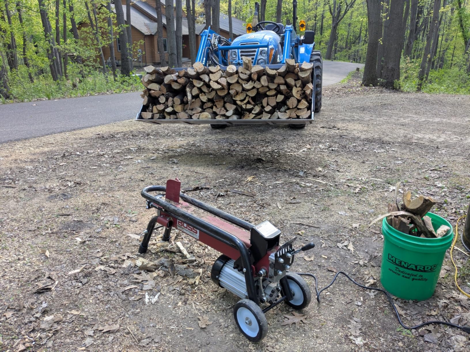 Boss Industrial 7 Ton Lightweight Portable High Powered Hydraulic Electric Firewood Log Splitter with Rubber Wheels for Home, Garage, or Cabin customer photo 1