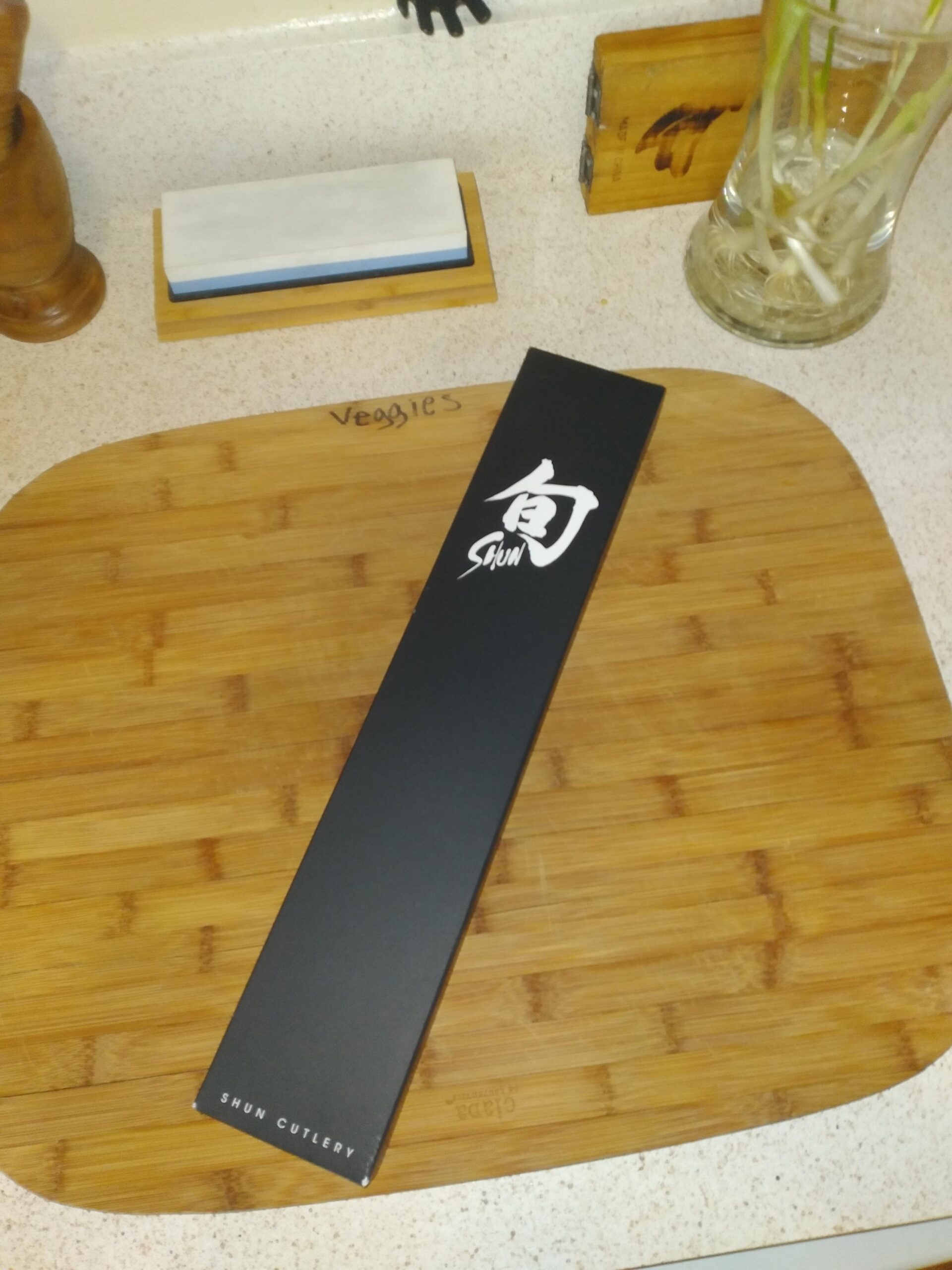 Shun Classic 8