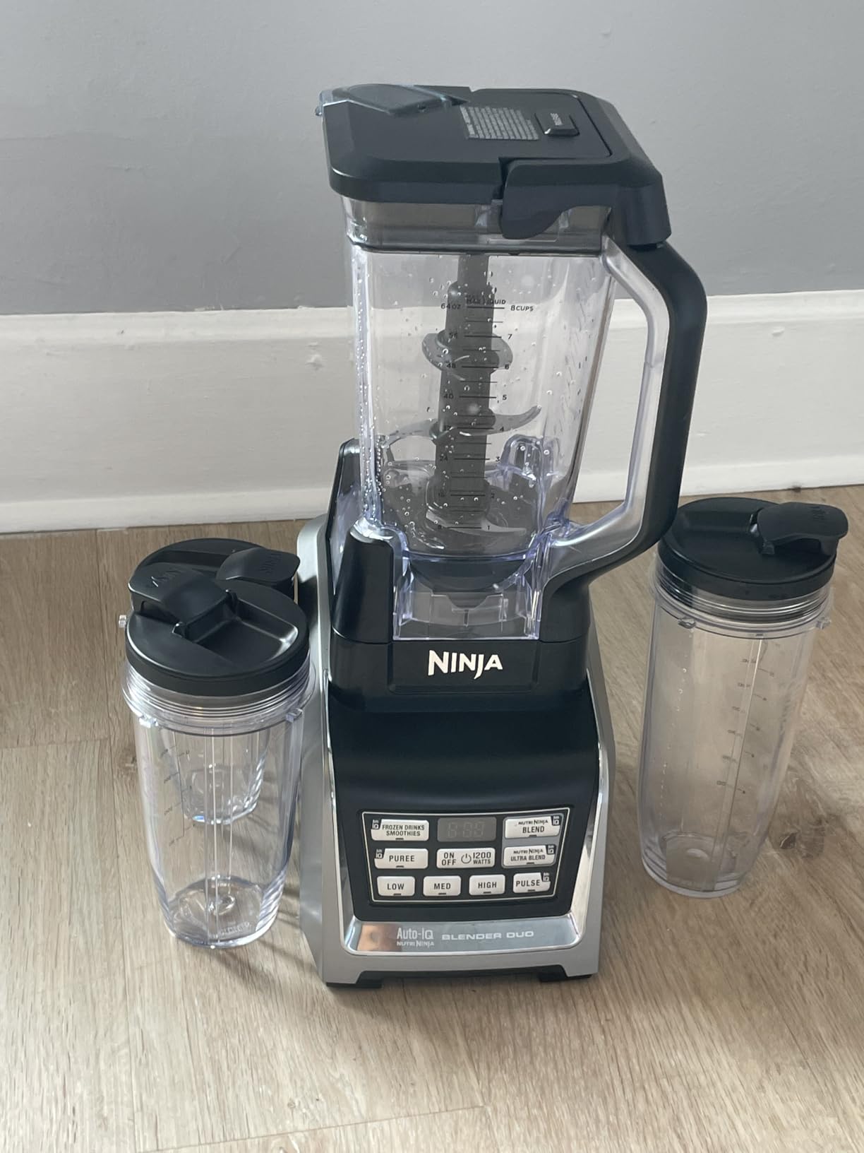 Ninja BL642 Nutri Ninja Auto-iQ Personal & Countertop Blender, 1200W, 72 oz. Pitcher & 3 To-Go Cups customer photo 2