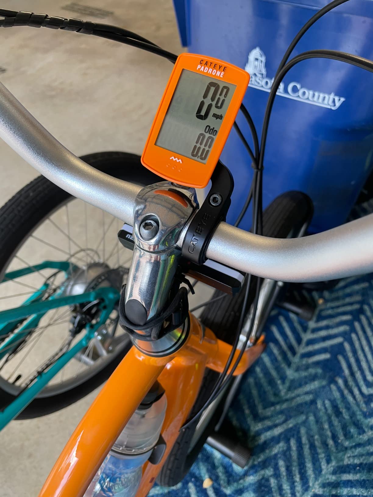 CATEYE Padrone Wireless Bike Computer - Oversized Display Cyclocomputer, Wireless Speedometer & Odometer, FlexTight Mount, Auto Start/Stop, Programmable Odometer customer photo 1