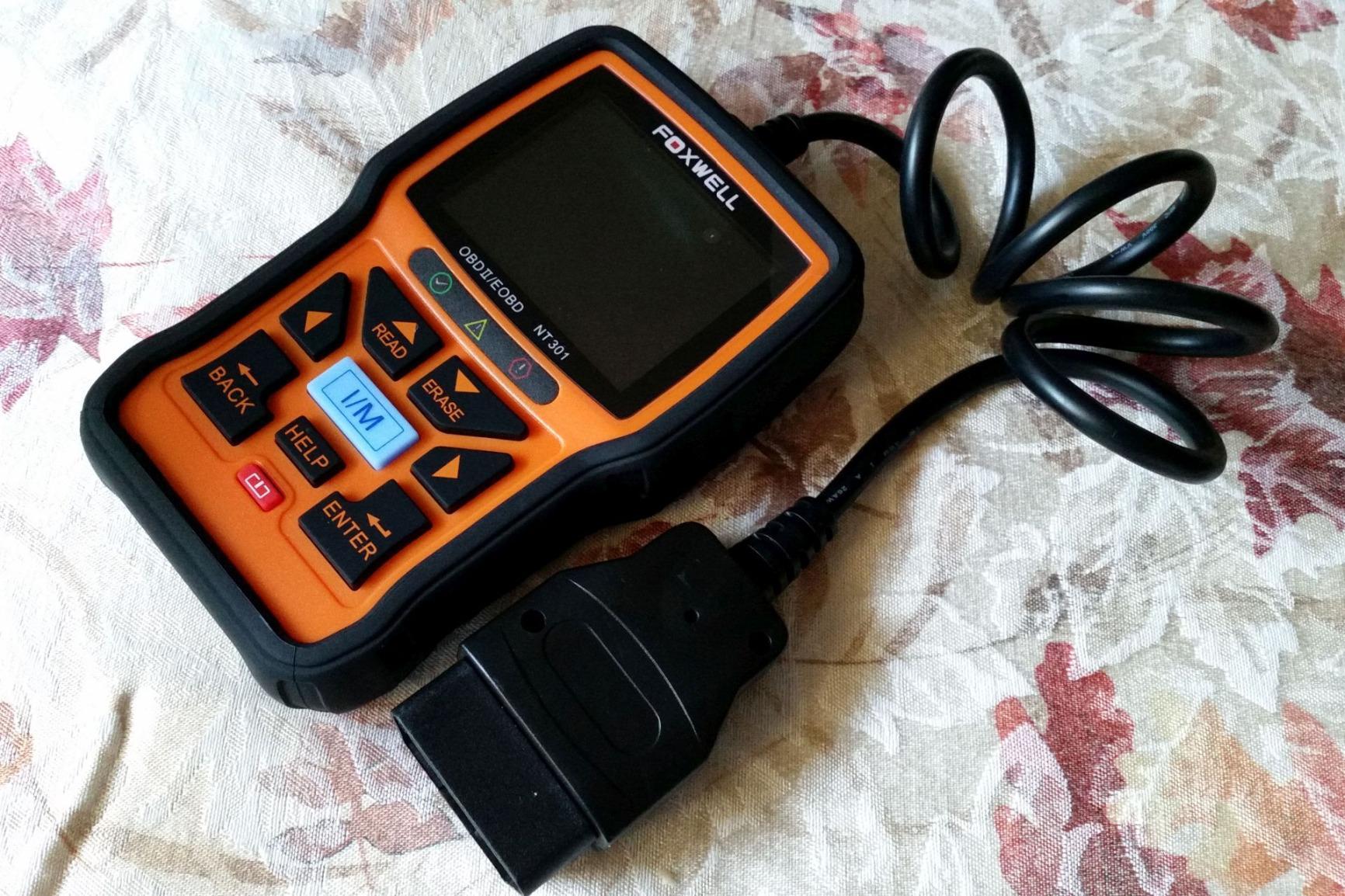 FOXWELL NT301 OBD2 Scanner Live Data Professional Mechanic OBDII Diagnostic Code Reader Tool customer photo 2