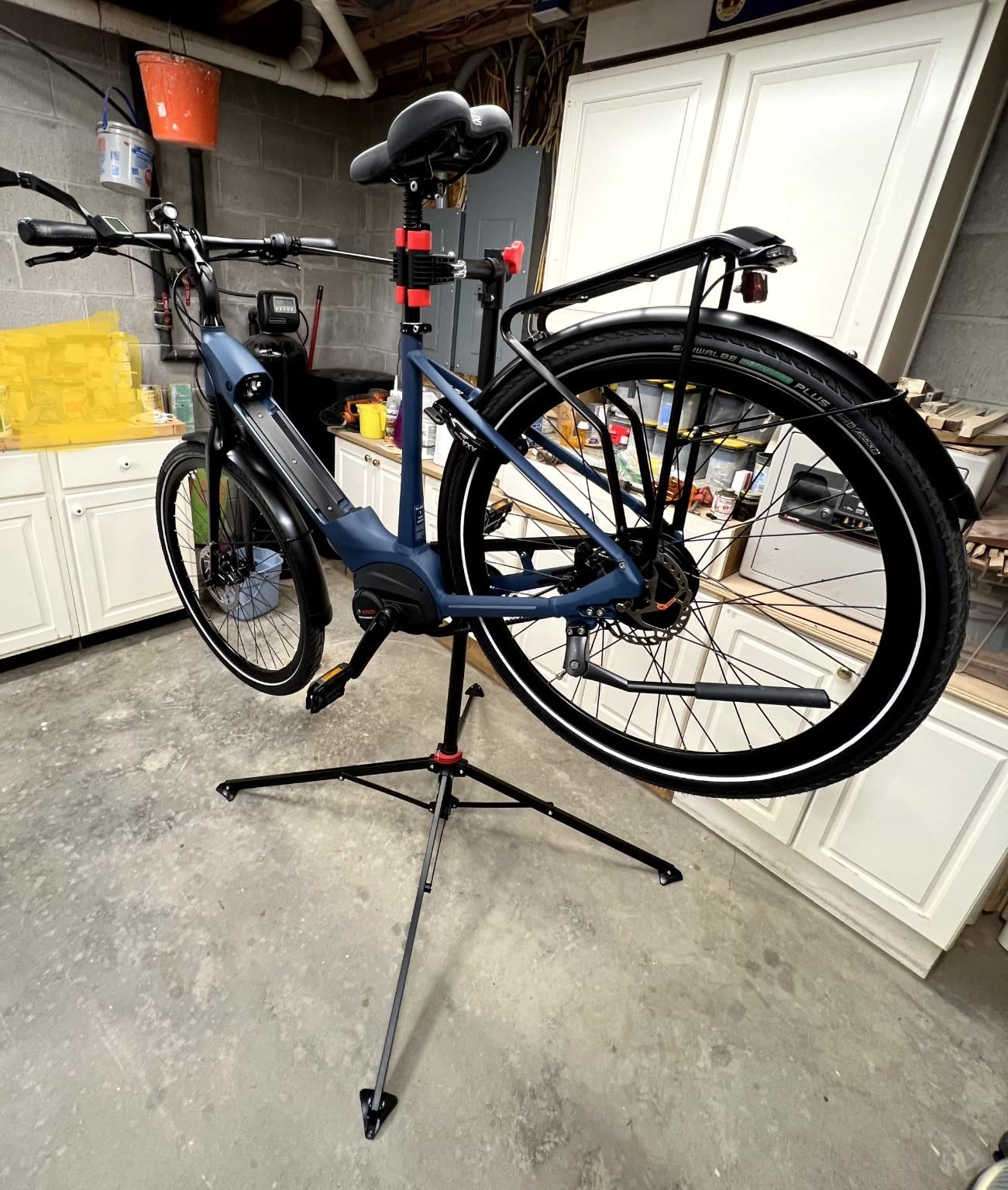 Yaheetech Bike Repair Stand - Height Adjustable Bicycle Workshop Stand with Tool Tray for Road & Mountain Bikes, Red/Blue customer photo 2