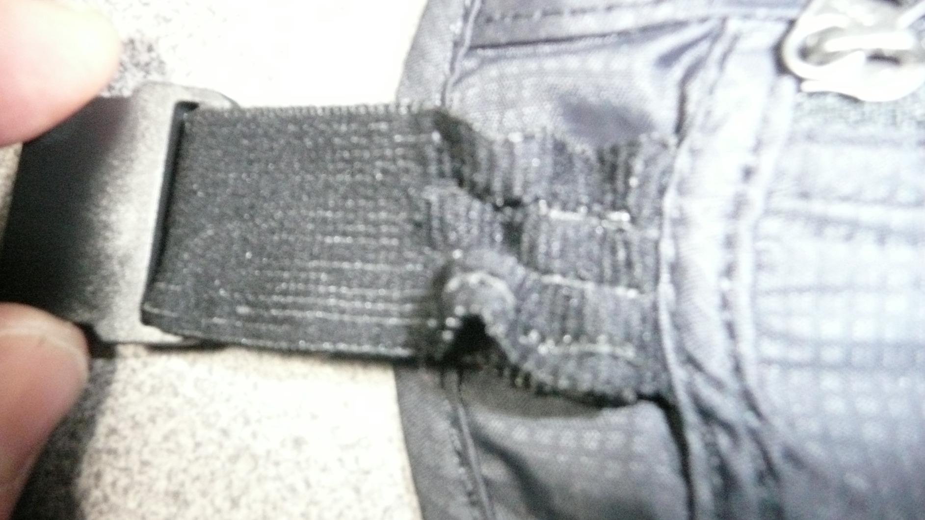 Peak Gear Travel Money Belt. Premium Quality Travel Wallet with RFID Blocking Fabric to Protect Credit Cards, Passports and Documents. Exclusive Theft Protection and 2 Recovery Tags customer photo 1