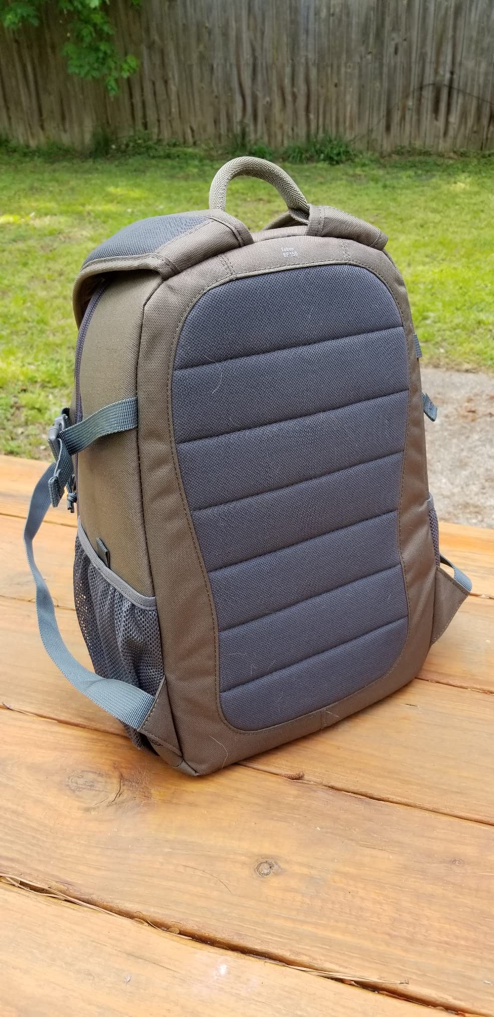 Lowepro Tahoe BP 150, Camera Bag, Lightweight Compact Camera Backpack for Cameras, CSC, DJI Spark Drone, Black customer photo 1