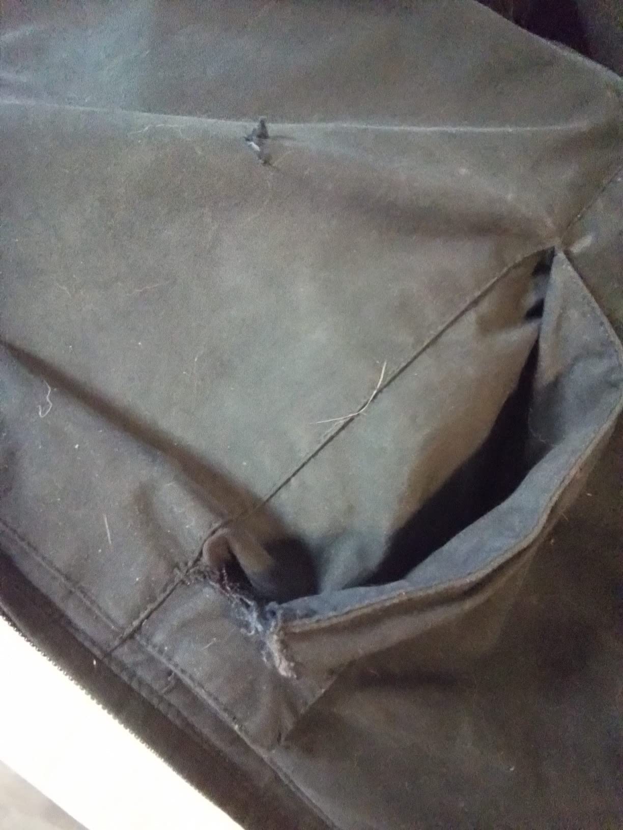SCOTTeVEST Q.U.E.S.T Vest for Men - 42 Hidden Pockets - Water Repellent customer photo 1