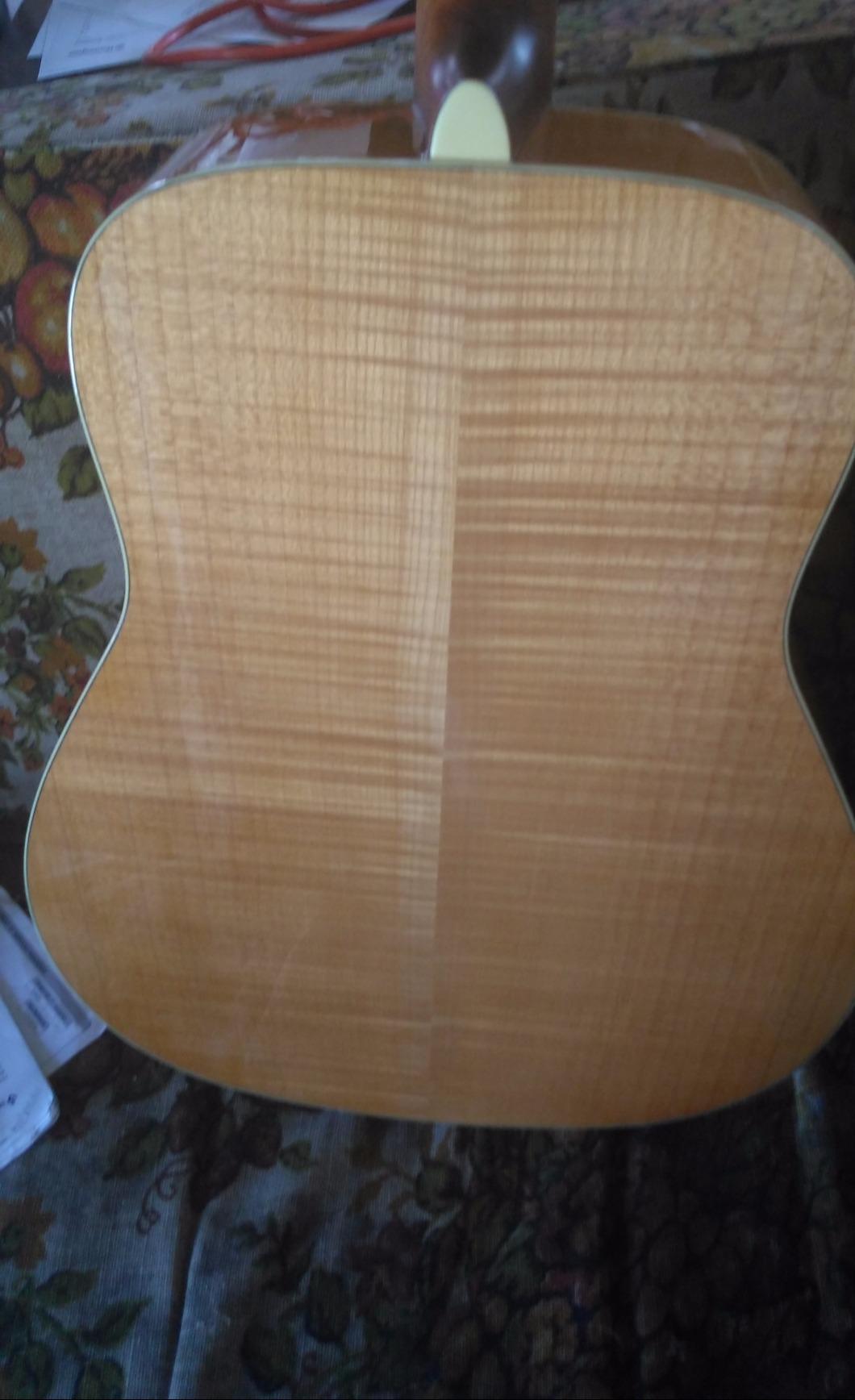 Yamaha FG840 Solid Top Acoustic Guitar, Flamed Maple customer photo 1