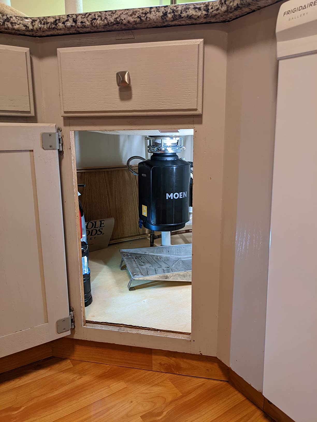Moen Host Series 3/4 HP Continuous Feed Garbage Disposal with Sound Reduction for Kitchen Sink, Power Cord Included, GXS75C customer photo 1