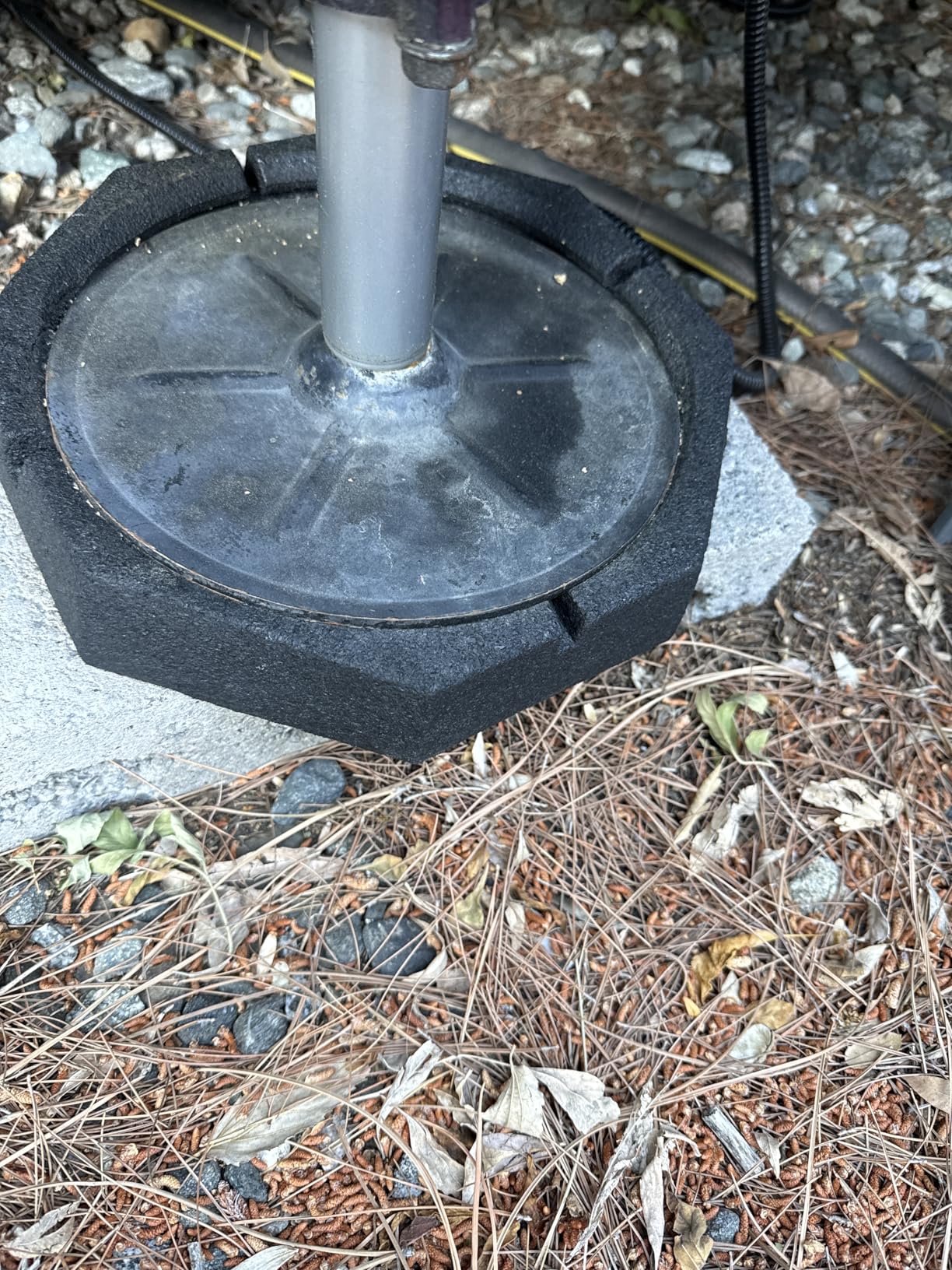 SnapPad Xtra (4-Pack) | Four-Point RV Leveling System Featuring 9 inch Round Jack Feet | Adds 61% Additional Surface Area for Stability | Must-Have RV Accessories customer photo 1