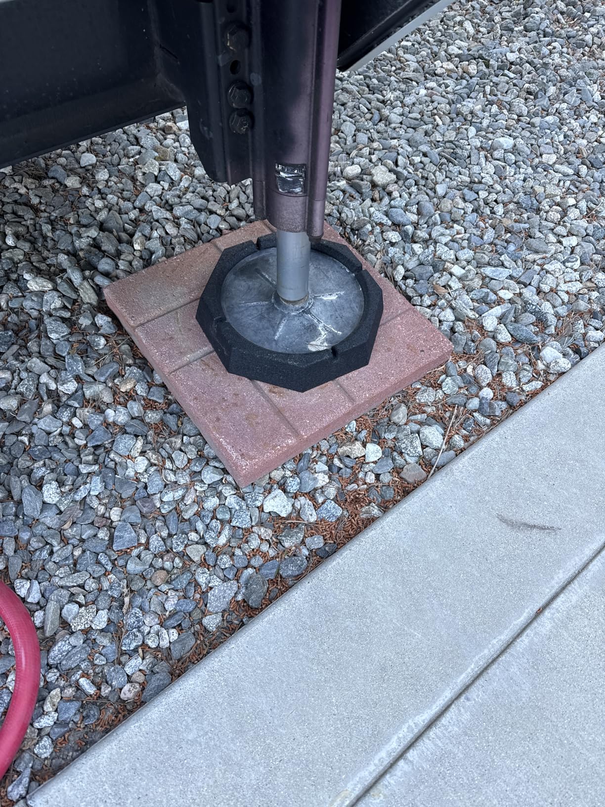 SnapPad Xtra (4-Pack) | Four-Point RV Leveling System Featuring 9 inch Round Jack Feet | Adds 61% Additional Surface Area for Stability | Must-Have RV Accessories customer photo 2