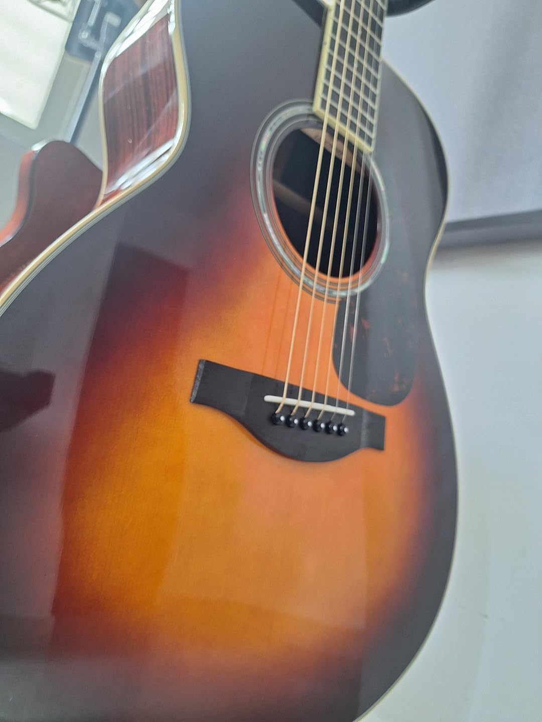 Yamaha L-Series LS6 Concert Size Acoustic-Electric Guitar, Brown Sunburst customer photo 1