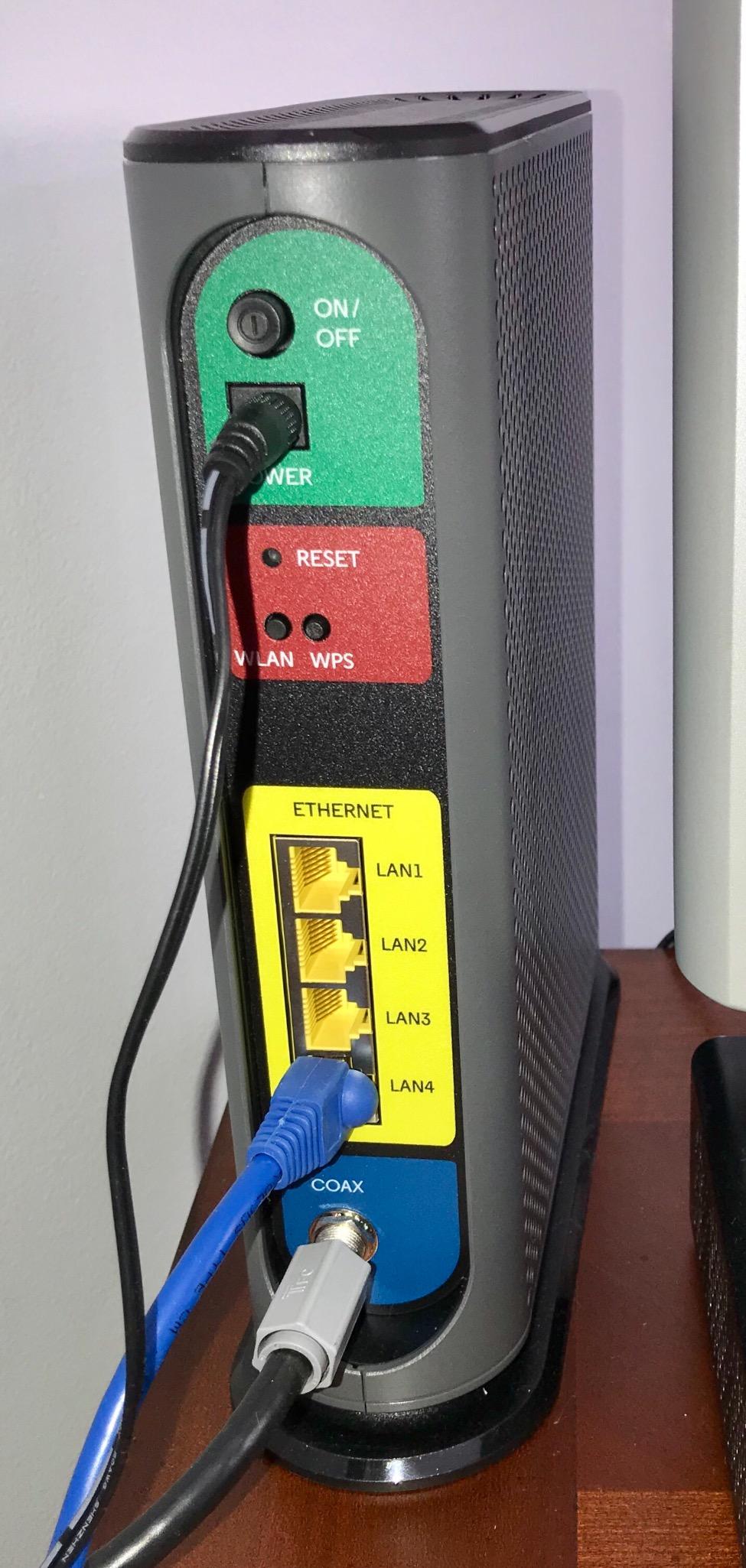 Motorola MG7315 Modem WiFi Router Combo | 2-in-1 Cable Modem with Built in WiFi | DOCSIS 3.0 Modem | N450 WiFi | Approved for Comcast Xfinity, Cox, and Spectrum customer photo 2