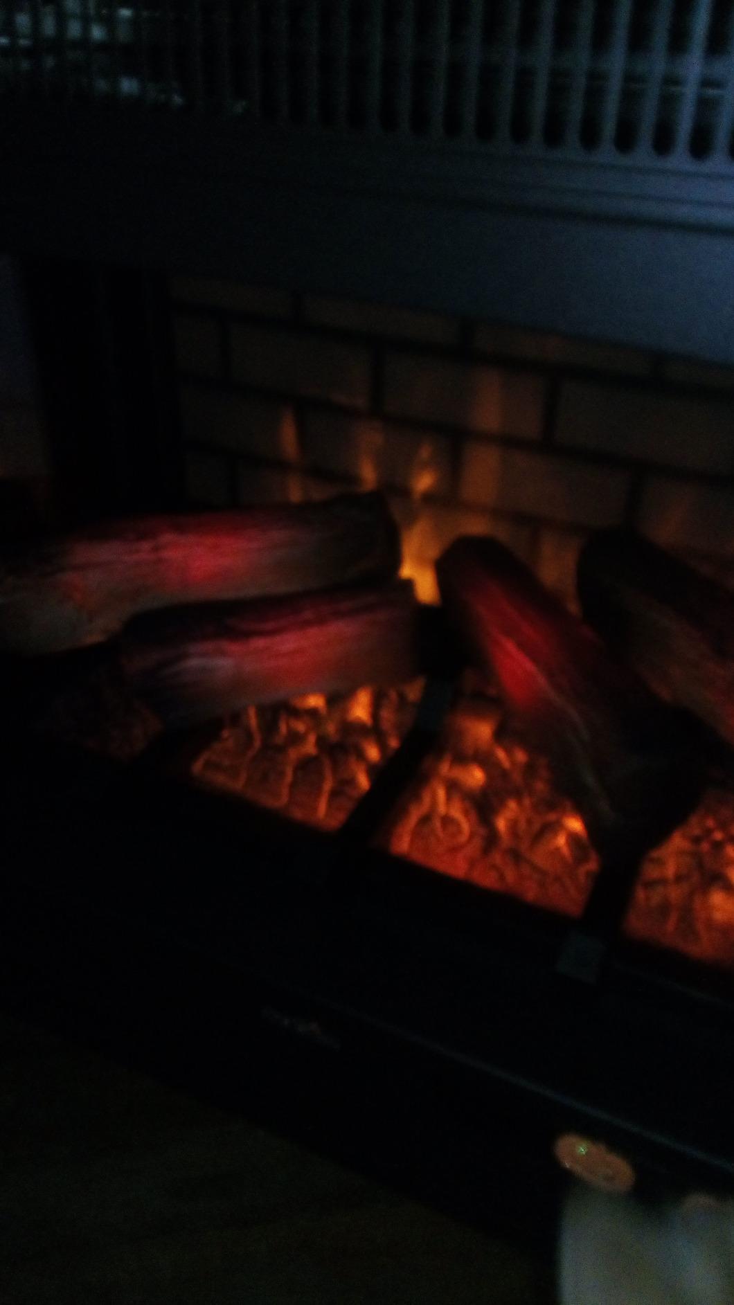 duraflame Freestanding Electric Fireplace Stove Heater with 3D Flame Effect for 1,000 Sq. Ft, Bronze customer photo 2