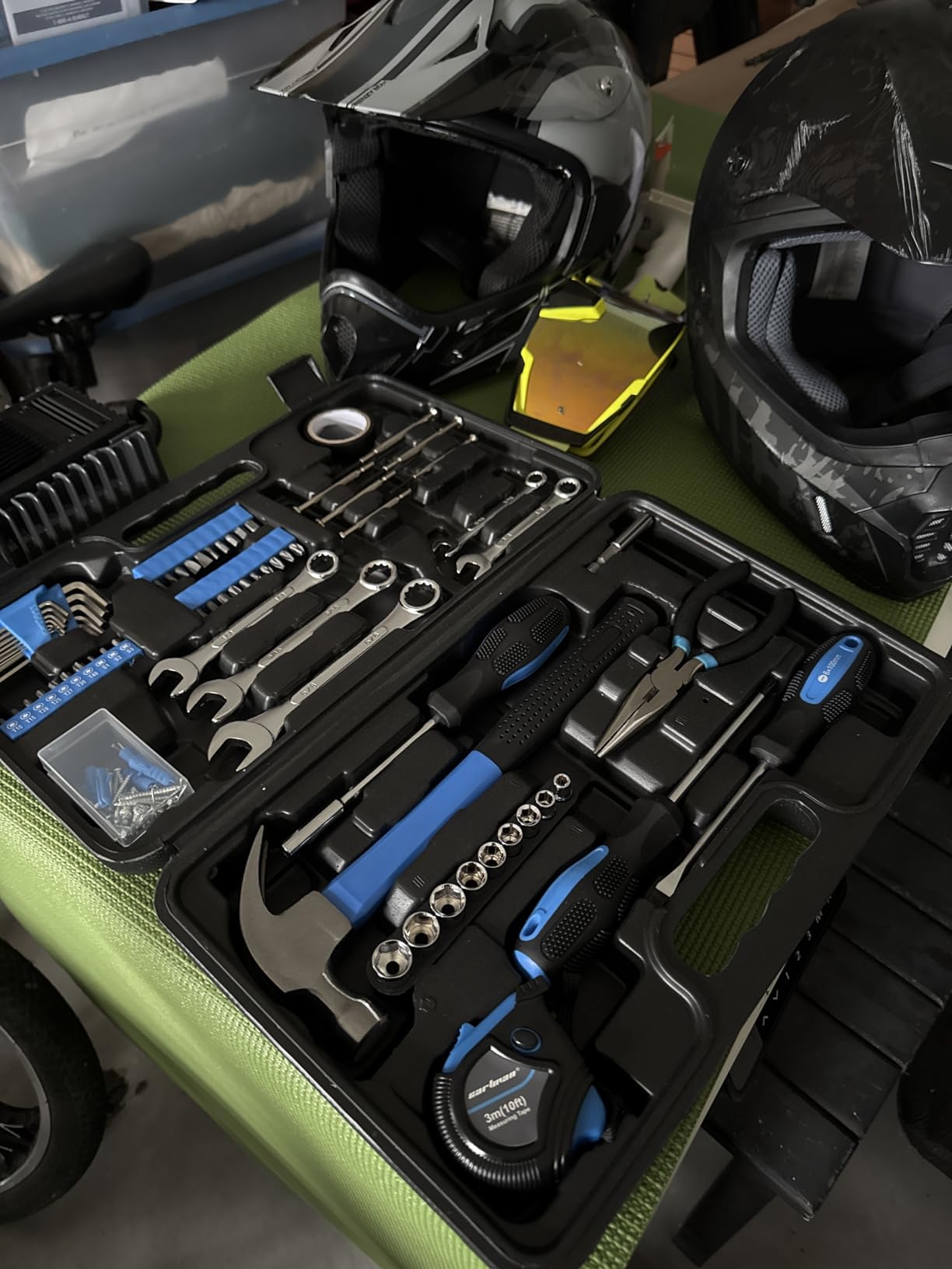 148 Piece Automotive and Household Tool Set Perfect for Car Enthusiasts and DIY Home Repairs customer photo 1