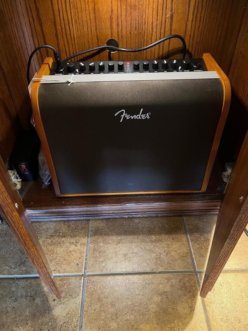 Fender Acoustic Guitar Amp, 100 Watts, with 2-Year Warranty Bluetooth Speaker, 8 Inch Full-range Speaker, Natural Blonde customer photo 1