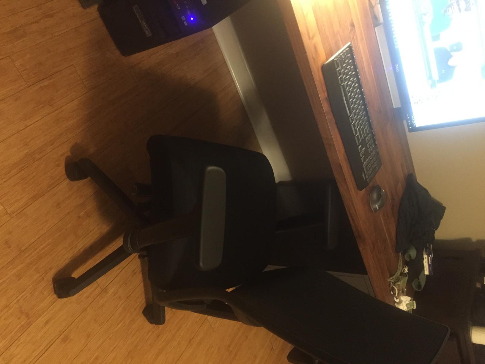 HON Ignition 2.0 Mid-Back Ergonomic Office Chair Mesh Task Seating with Lumbar Support Advanced Synchro-Tilt customer photo 1