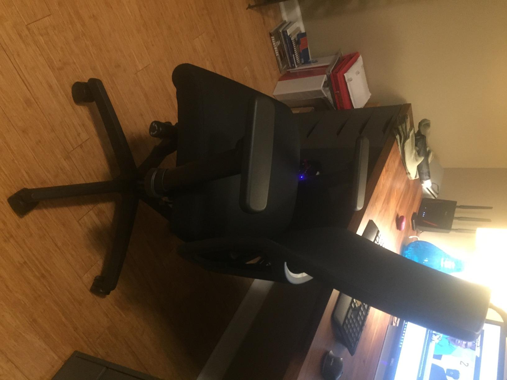 HON Ignition 2.0 Mid-Back Ergonomic Office Chair Mesh Task Seating with Lumbar Support Advanced Synchro-Tilt customer photo 2