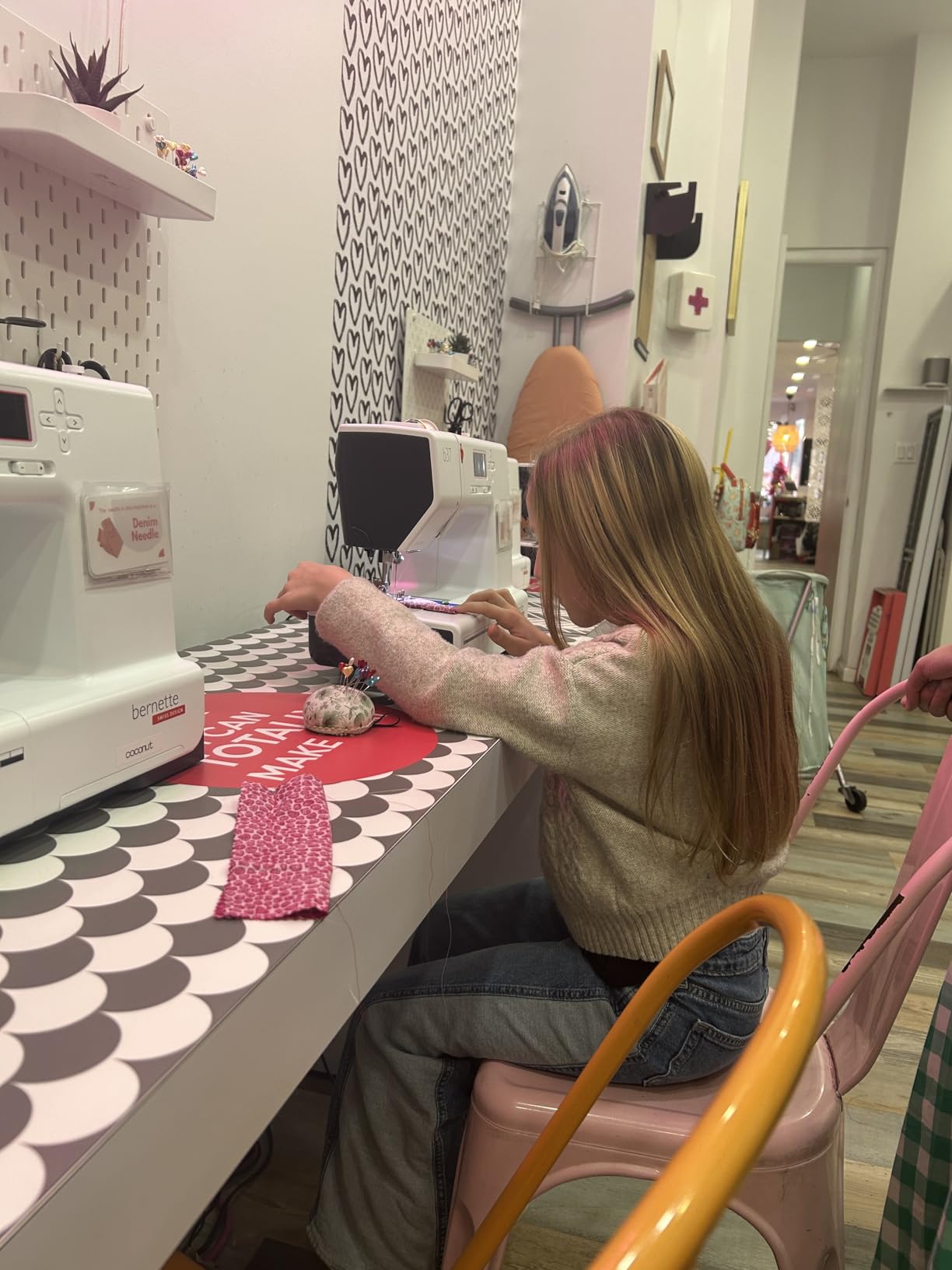 Bernette B37 Computerized Sewing Machine with LCD Display | Advanced Sewing & Quilting | 50 Stitches, One-Step Buttonhole, Automatic Needle Threader, Free Arm, LED Light | Adjustable Stitches customer photo 1