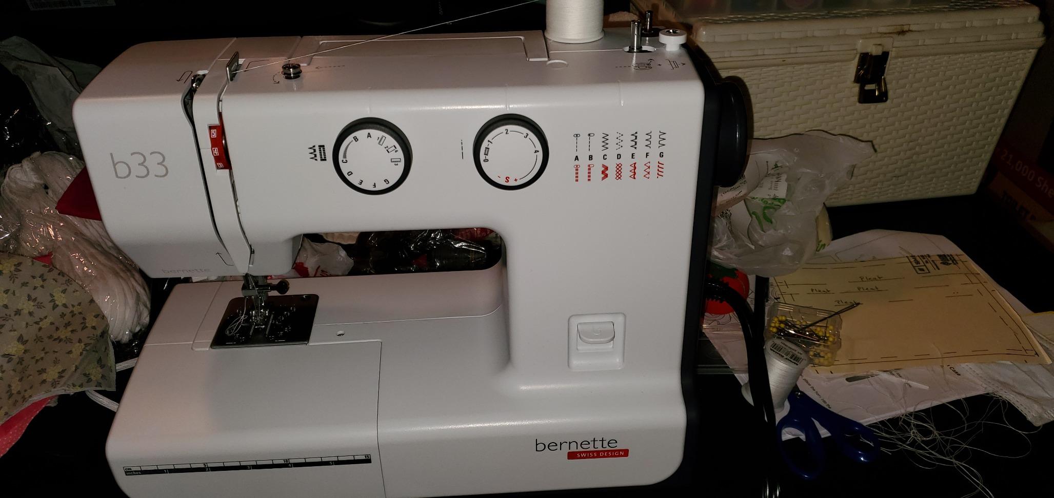 Bernette B33 Swiss-Designed Mechanical Sewing Machine | 15 Stitches, Semi-Automatic Needle Threader, 5mm Stitch Width, 2-Step Presser Foot Lift, Manual Thread Cutter customer photo 1